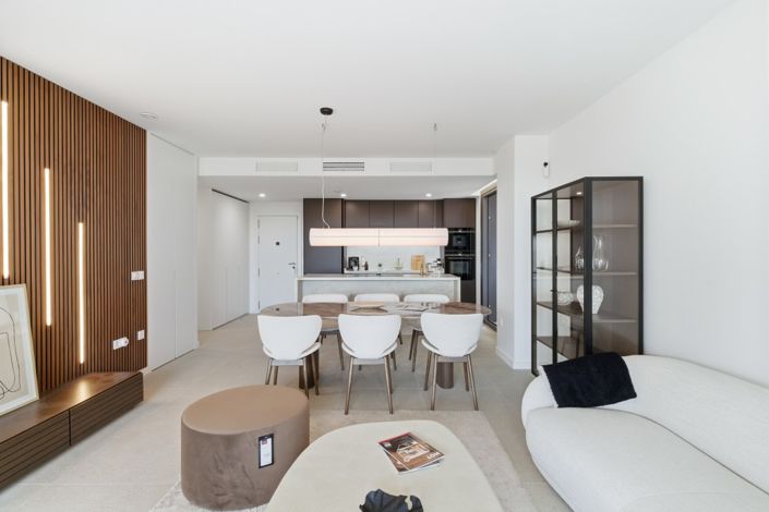 Image No.20-3 Bed Property for sale