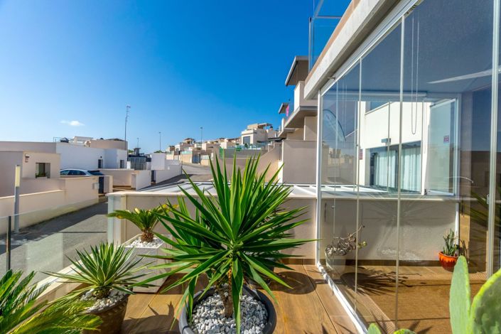 Image No.3-2 Bed Property for sale