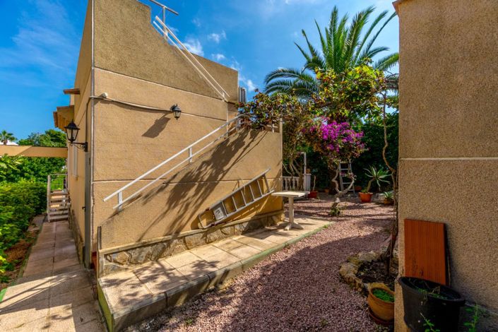 Image No.28-3 Bed Villa for sale