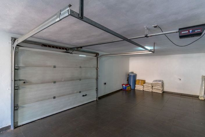 Image No.34-3 Bed Villa for sale