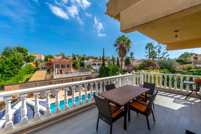 Image No.9-3 Bed Villa for sale