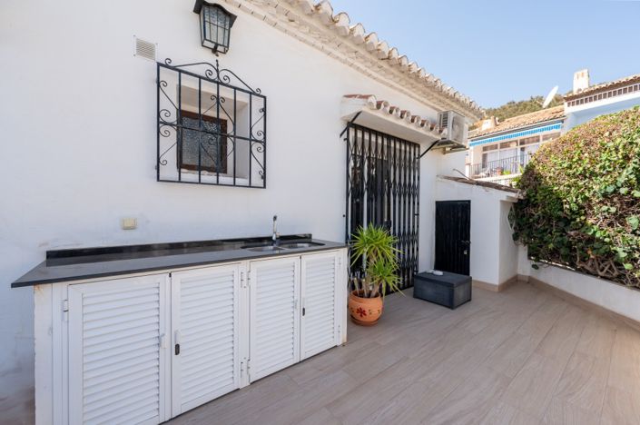 Image No.21-2 Bed Apartment for sale