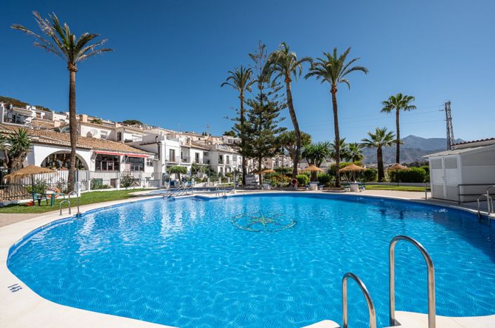 Image No.25-2 Bed Apartment for sale