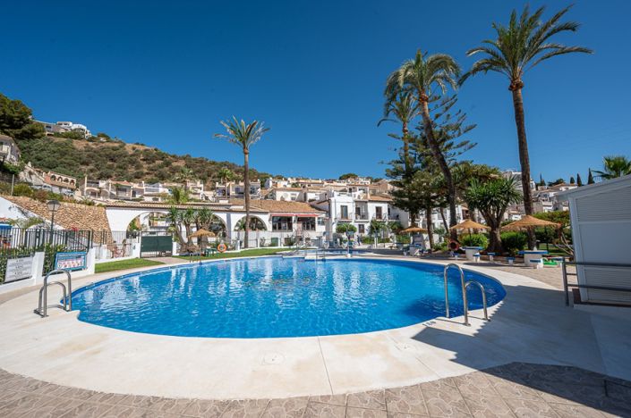 Image No.26-2 Bed Apartment for sale