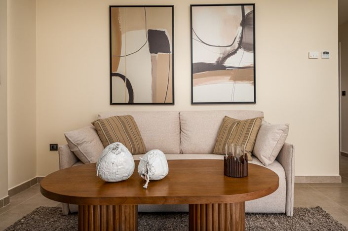 Image No.13-2 Bed Property for sale