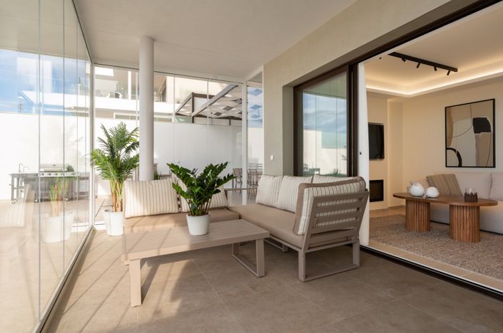 Image No.14-2 Bed Property for sale