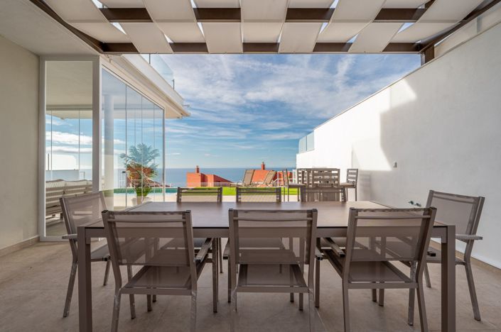 Image No.20-2 Bed Property for sale