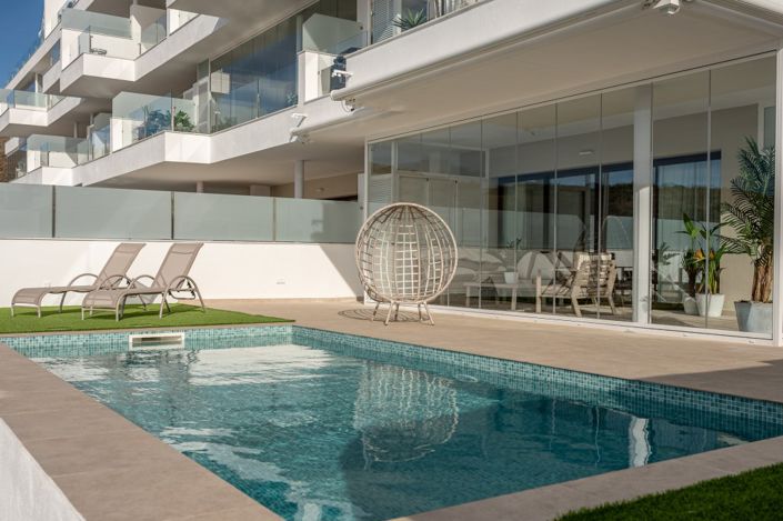 Image No.25-2 Bed Property for sale