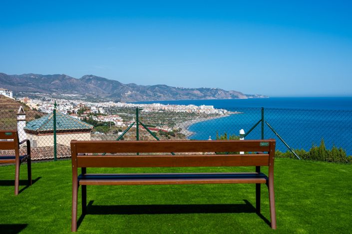 Image No.27-2 Bed Property for sale