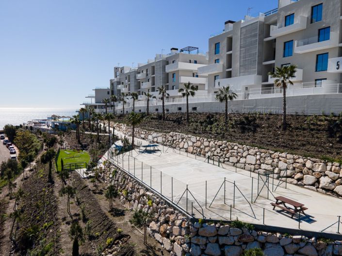 Image No.38-2 Bed Property for sale