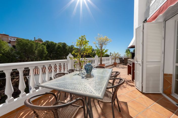 Image No.13-Villa de 4 chambres à vendre à Nerja