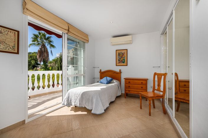 Image No.21-Villa de 4 chambres à vendre à Nerja