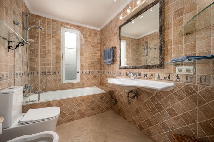 Image No.26-Villa de 4 chambres à vendre à Nerja