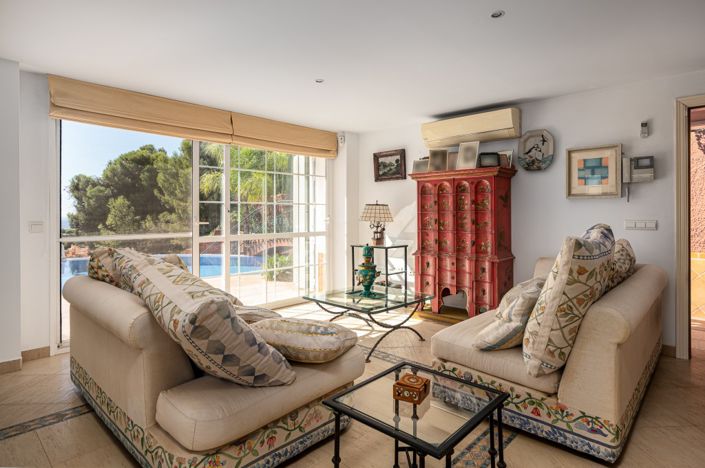 Image No.6-Villa de 4 chambres à vendre à Nerja