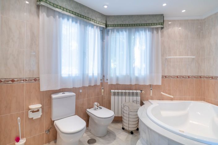 Image No.35-Villa de 5 chambres à vendre à Benalmadena