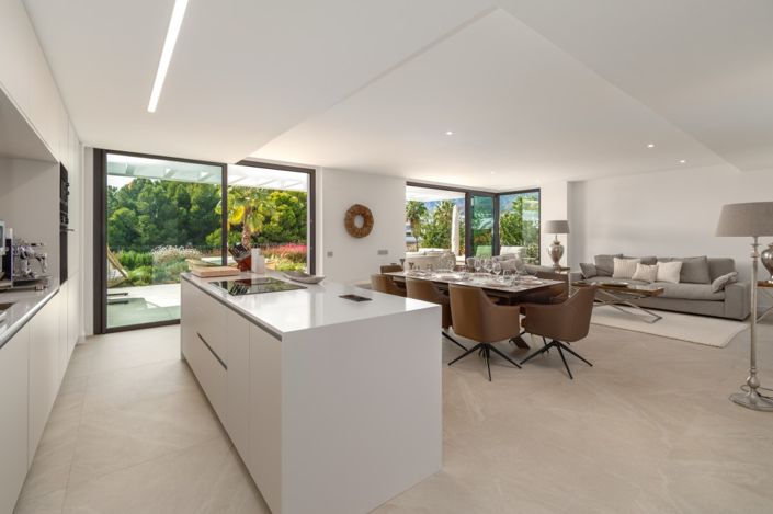 Image No.5-4 Bed Semi-Detached for sale