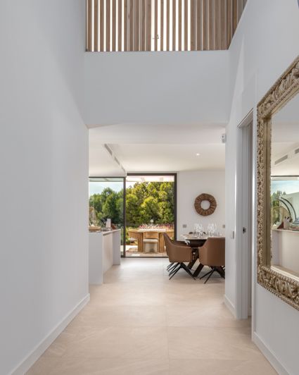 Image No.8-4 Bed Semi-Detached for sale