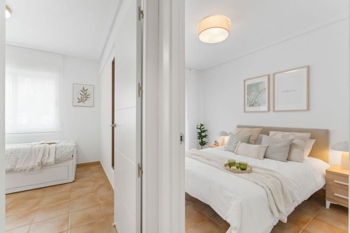 Image No.10-2 Bed Townhouse for sale