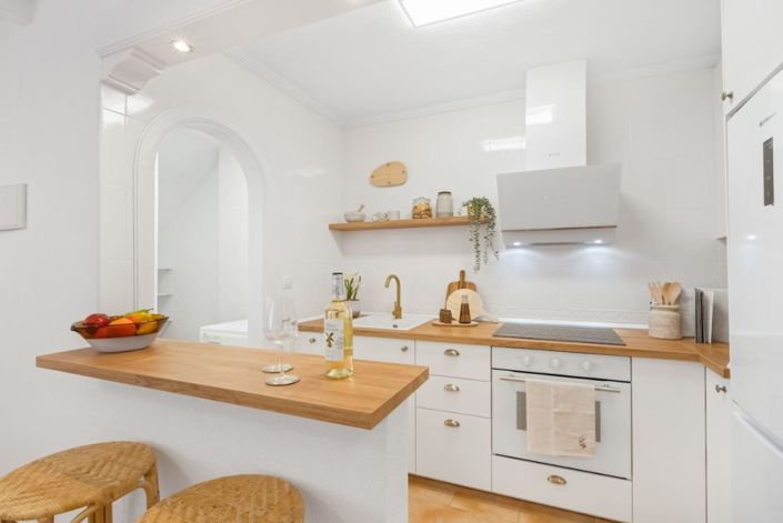 Image No.21-2 Bed Townhouse for sale