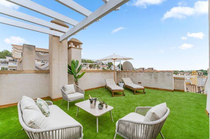 Image No.33-2 Bed Townhouse for sale