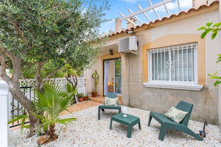 Image No.5-2 Bed Townhouse for sale