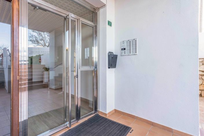 Image No.17-1 Bed Apartment for sale