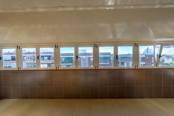 Image No.25-3 Bed Property for sale