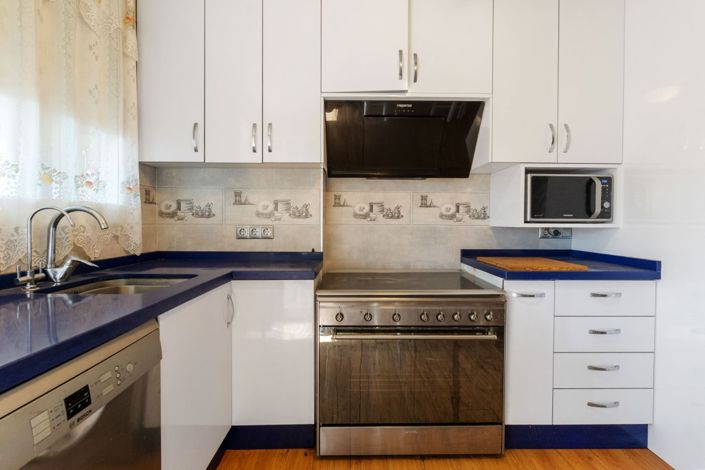 Image No.7-3 Bed Property for sale