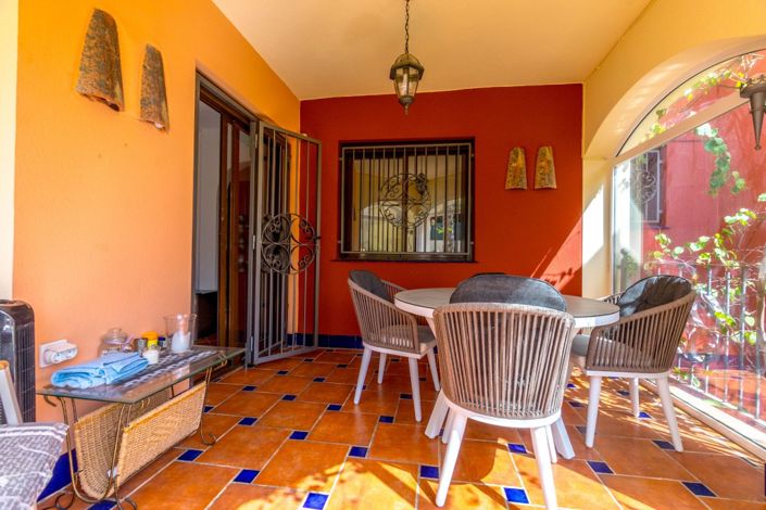 Image No.18-2 Bed Property for sale