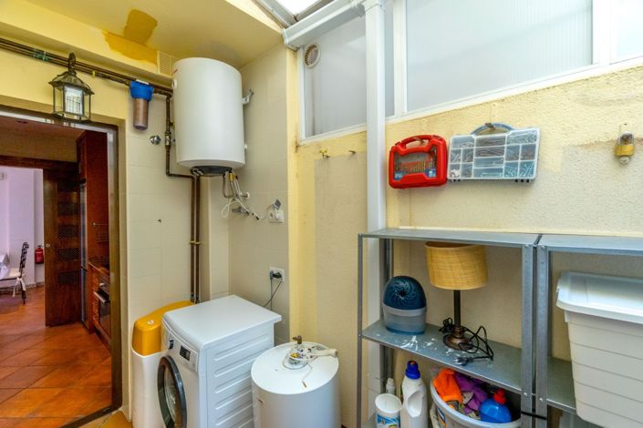 Image No.22-2 Bed Property for sale