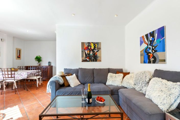 Image No.4-2 Bed Property for sale