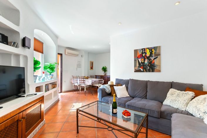 Image No.8-2 Bed Property for sale