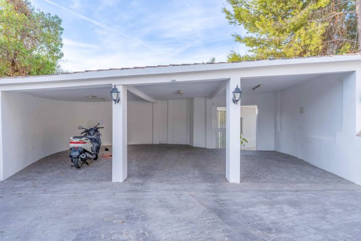 Image No.11-4 Bed Villa for sale