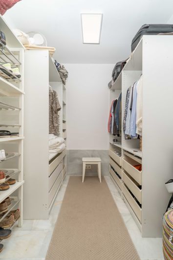 Image No.32-4 Bed Villa for sale