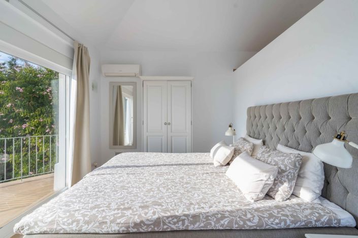 Image No.52-4 Bed Villa for sale