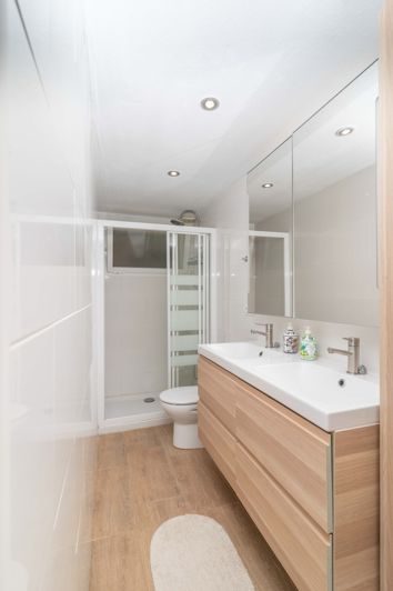 Image No.54-4 Bed Villa for sale