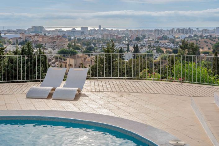 Image No.58-4 Bed Villa for sale