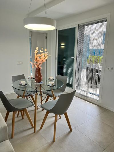 Image No.8-2 Bed Property for sale