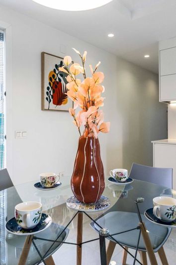 Image No.9-2 Bed Property for sale