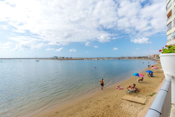 Image No.18-3 Bed Apartment for sale