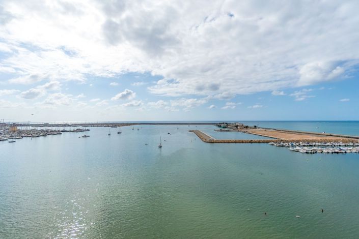 Image No.23-3 Bed Apartment for sale