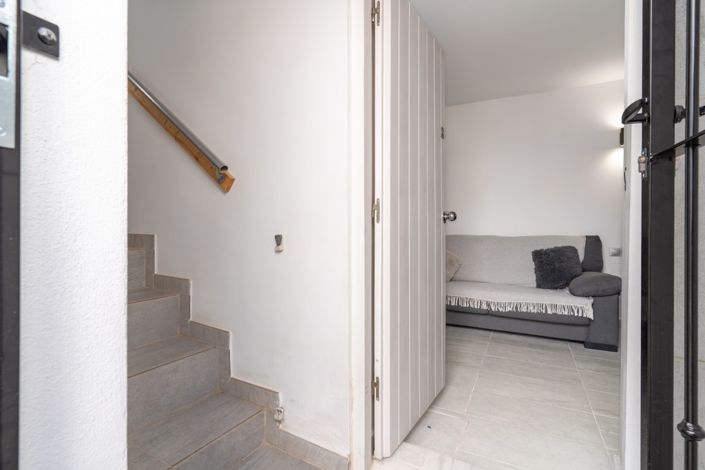 Image No.10-2 Bed Property for sale