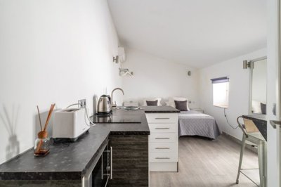 bzpaap117632937401024v08b79