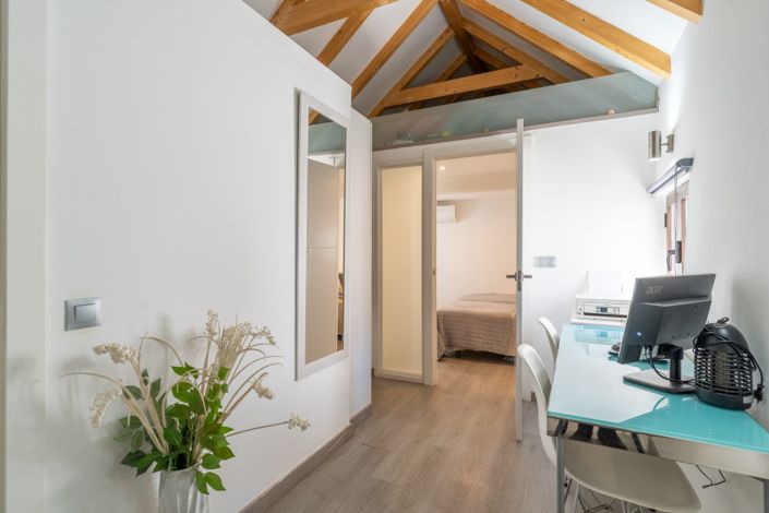 Image No.24-2 Bed Property for sale