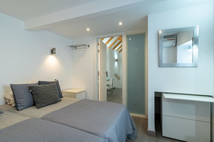 Image No.29-2 Bed Property for sale