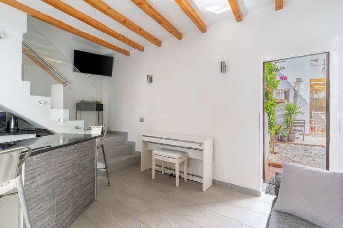 Image No.31-2 Bed Property for sale