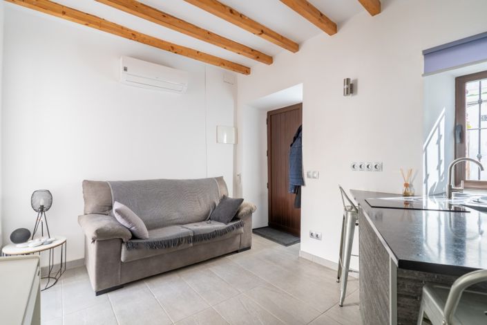 Image No.33-2 Bed Property for sale