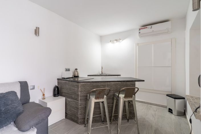 Image No.5-2 Bed Property for sale