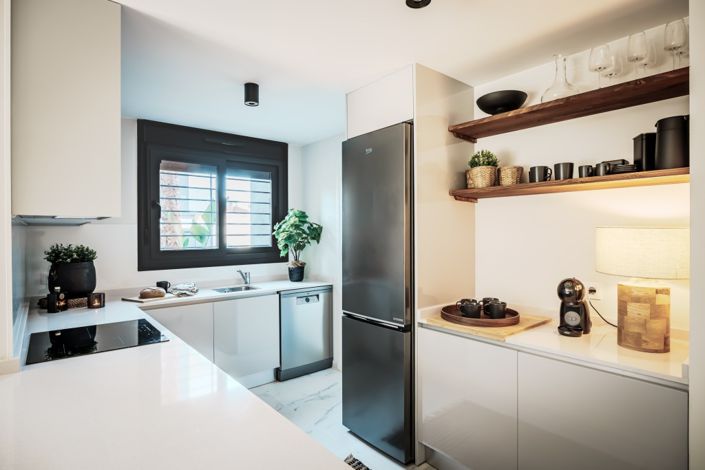 Image No.17-2 Bed Property for sale