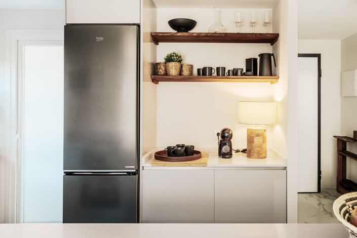 Image No.18-2 Bed Property for sale